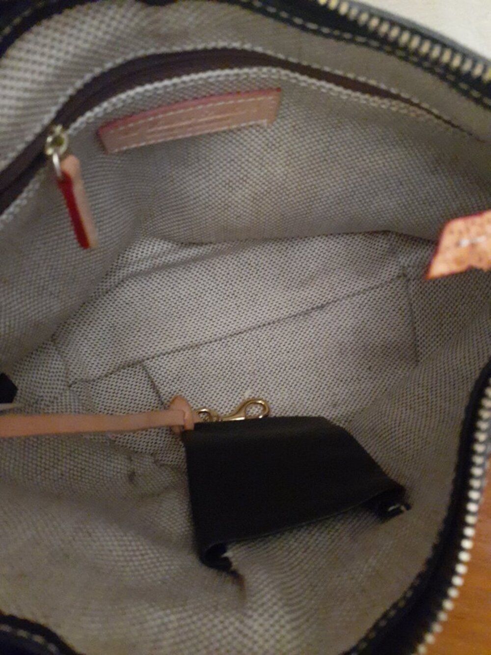 Dooney & Bourke Shoulder Bag - Picture 9 of 15